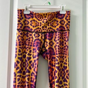 Teeki cheetah print leggings